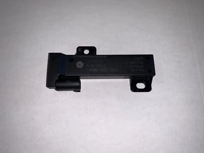 Fiat 500X 2016-2018 módulo de antena llave inteligente entrada trasera izquierda OEM Foto 1 de 4