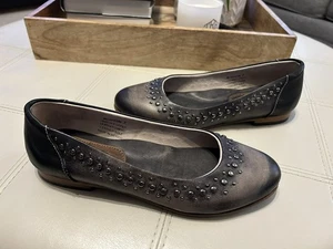 Zapatos Ballets Freebird by Steven Blossom Tachonados Talla 7 Gris - Imagen 1 de 8