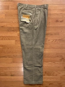 Haggar Men’s Classic Fit Pleated Corduroy Pants 36x29 1179 Brown - Picture 1 of 7