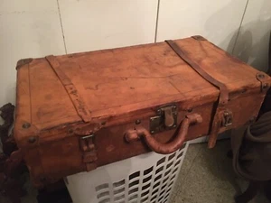 ANTIQUE VINTAGE LEATHER SUITCASE TRUNK 1900 #1 - Picture 1 of 11