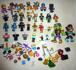 ROBLOX Action Figures MOOSE TOYS MOSTRI E ACCESSORI GRANDE LOTTO - Foto 1 di 9