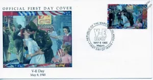 1945 WWII VE DAY TIMES SQUARE KISS Nurse & 8th Army Air Force Soldier Stamp FDC - Picture 1 of 3