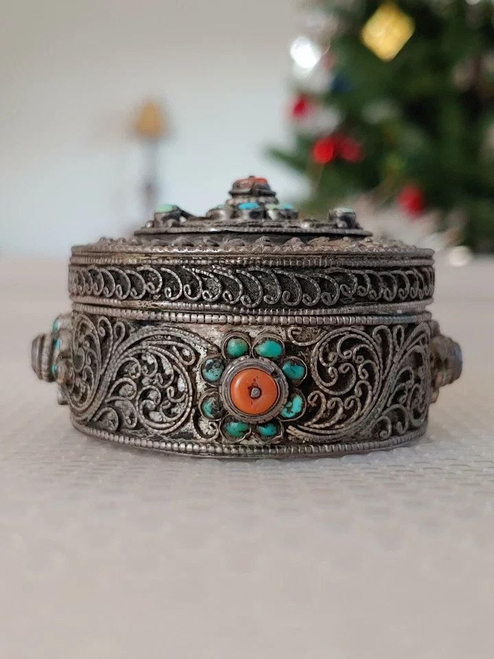 Antique Tibet Art Silver Lace Jewelry Trinket Box Red Coral Turquoise Handicraft - Image 1 of 4