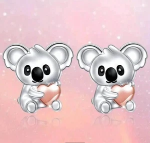 Adorable Black Eyes Koala Love Pink Heart Silver Stud Earrings - Picture 1 of 2