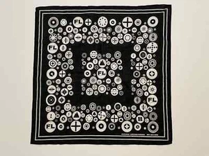 Bandana Futura 2000 símbolos vintage Futura Laboratories exclusiva de Japón negra - Imagen 1 de 16