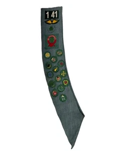 Vintage 40s Girl Scout Sash Virginia Troop 141 14 Merit Badges Wings Clover USA - Picture 1 of 5