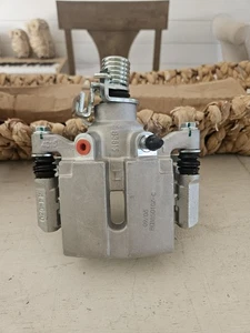 18B5011 Rear Left Driver Side Disc Brake Caliper (BCB8501OZ-C) - Picture 1 of 5