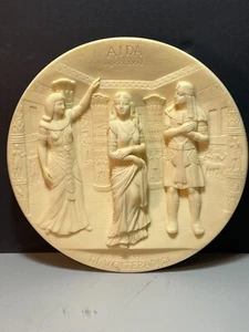 Vintage "Aida" 1977 Ivory Alabaster 3D Plate - Picture 1 of 7