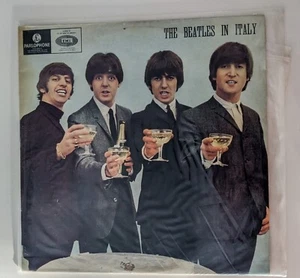 THE BEATLES IN ITALY ISRAEL ISRAELI LP CHAMPAGNE COVER - Foto 1 di 4