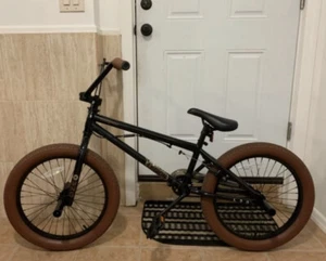 Mongoose Legion Kids Freestyle BMX Bike, 20 Inch Wheels L20 - Picture 1 of 4