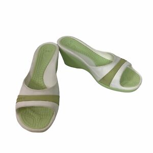 Crocs Boulder Colorado Women's Size 10 White and Green Wedge Sandals Shoes