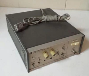 ShibaSoku 487B White Balance Signal Generator - Picture 1 of 4