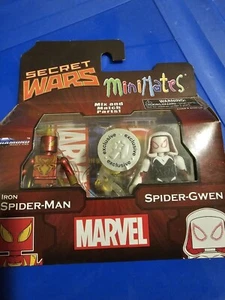 Marvel Minimates Secret Wars -Toys R Us Exclusive- Iron Spiderman & Spider-Gwen - Picture 1 of 4