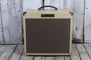 Roland Blues Cube Hot Electric Guitar Amplifier 30 Watt 1 x 12 Combo Amp - Picture 1 of 11