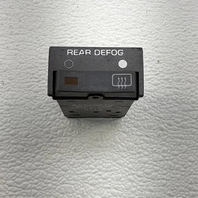 1988-1994 Chevy Blazer Suburban GMC Yukon Rear Defog Switch Defrost 15646349 OEM - Image 1 of 4