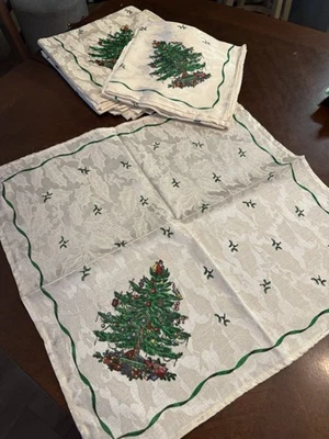 Spode Christmas DAMASK linen DINNER Napkins Set of 4 NWOT 12 AVAILABLE - Image 1 of 4