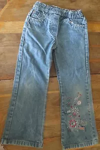 Hose aus Jean Mit Blumen Auf Dem Bein 5 Jahre - Picture 1 of 3