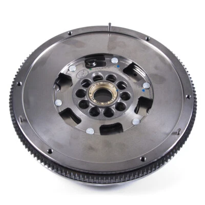 Clutch Flywheel fits 2002-2005 Volkswagen Golf Jetta  LUK AUTOMOTIVE SYSTEMS - Image 1 of 2