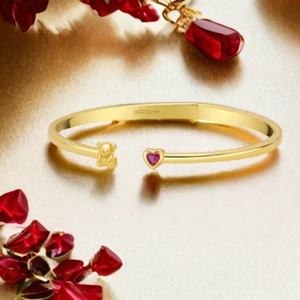 18K GOLD PLATE KOALA WITH RUBY CZ HEART BANGLE - Picture 1 of 1