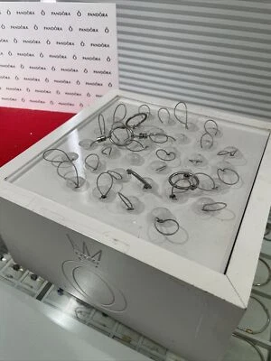 Pandora Retail Display Touch And Feel Cube Ring Store Fixture - Image 1 of 4