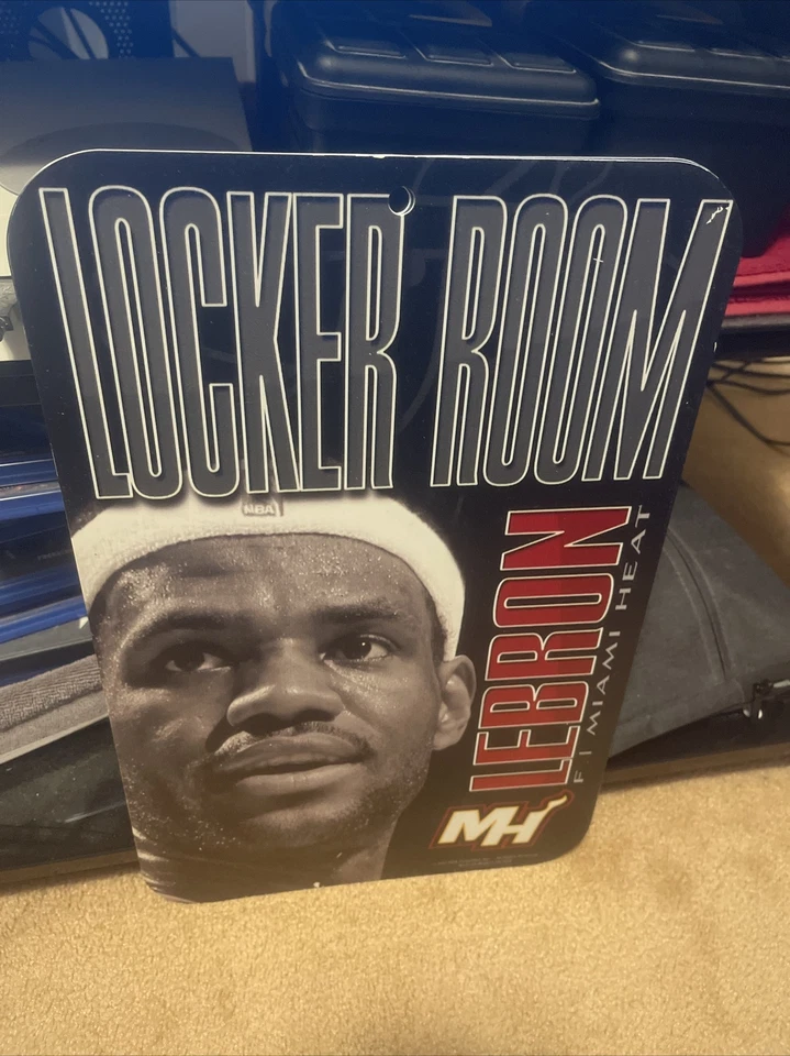 Lebron James Miami Heat Locker Room Sign Plastic Sign NBA 11x17 - Image 1 of 1
