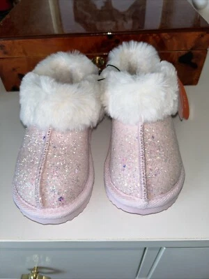 Wonder Nation Toddler Girl Fur Slipper - Image 1 of 4