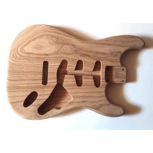 Roasted Swamp Ash 2 pieces Body Strat Style, Light (2 kg / 4,4 lbs) unfinished - Picture 1 of 4