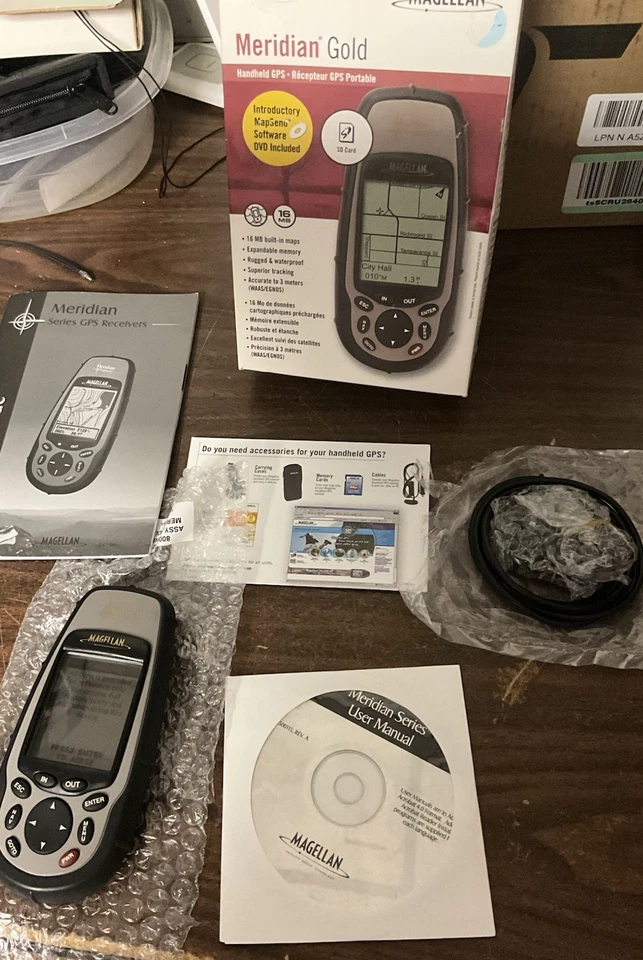 Magellan Meridian Gold Handheld GPS Navigation Hiking Survival + Guide/CD…2004 - Image 1 of 4