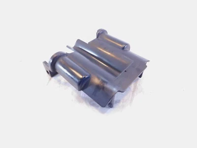 Cubierta de bobinas de encendido de chispa de motor negro Honda CB650 CB650SC Nighthawk 650 Foto 1 de 4