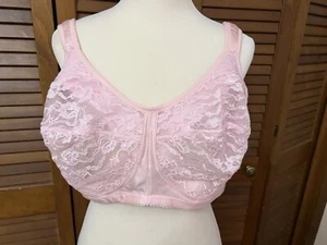 Sujetador Comfort Choice 48DD ROSA, cobertura completa, inalámbrico, encaje, bandas múltiples vías - Imagen 1 de 5