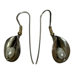 MSH Michelle Soyka HuroskoSterling 925 Silver Calla Lily Pearl Threader Earrings - Picture 1 of 5