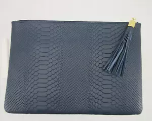 GiGi New York Uber Leder Clutch Python geprägt NEU großer Reißverschluss Quaste MARINEBLAU - Bild 1 von 10