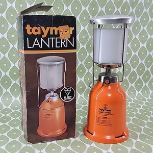 Linterna de gas vintage naranja Taymar camping luz retro en caja - Imagen 1 de 7