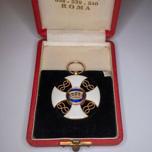 Medaglietta Da L Ordine Da La Couronnes Italia IN Oro, Émail. Nel Son Cofanetto