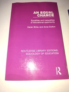 An Equal Chance - Equalities and inequalities of educational opportunity - Imagen 1 de 6