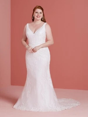 Sexy Vestido de Boda Christina Wu # 293732 Marfil Talla 24W Talla Grande Ajuste y Acampanado Encaje Foto 1 de 2