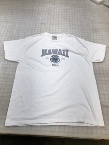 Hawaii State Motto & Seal EST 1959 Distressed Printed in Hawaii T-Shirt LARGE L - Picture 1 of 3
