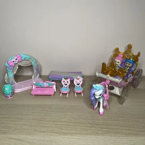 Shopkins Happy Places Wedding Play Set Including Horse Carriage Arch Bride Groom - Picture 1 of 6