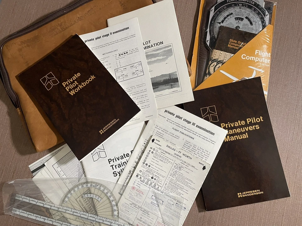 Jeppesen Private Pilot Kit VFR 1981 Navigation Plotter Flight Computer Unused - Image 1 of 4
