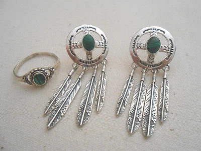 Pendientes y anillo de plumas de malaquita de plata esterlina Southwest 353511 Foto 1 de 4