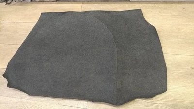 1999 - 2004 年福特野马可转换后备箱备用轮胎盖内部 — 第 1/4 张图片