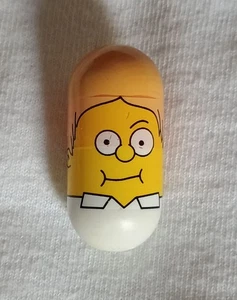 VINTAGE RETIRED SPIN MASTER 2004 THE SIMPSONS MIGHTY BEANZ NUMBER 37 MARTIN BEAN - Picture 1 of 4