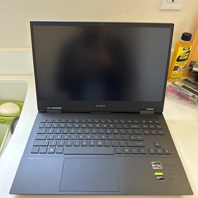 Portátil para juegos HP OMEN 15.6" FHD AMD Ryzen 7 4800H 512GB 16GB Nvidia GTX 1660 Ti Foto 1 de 4