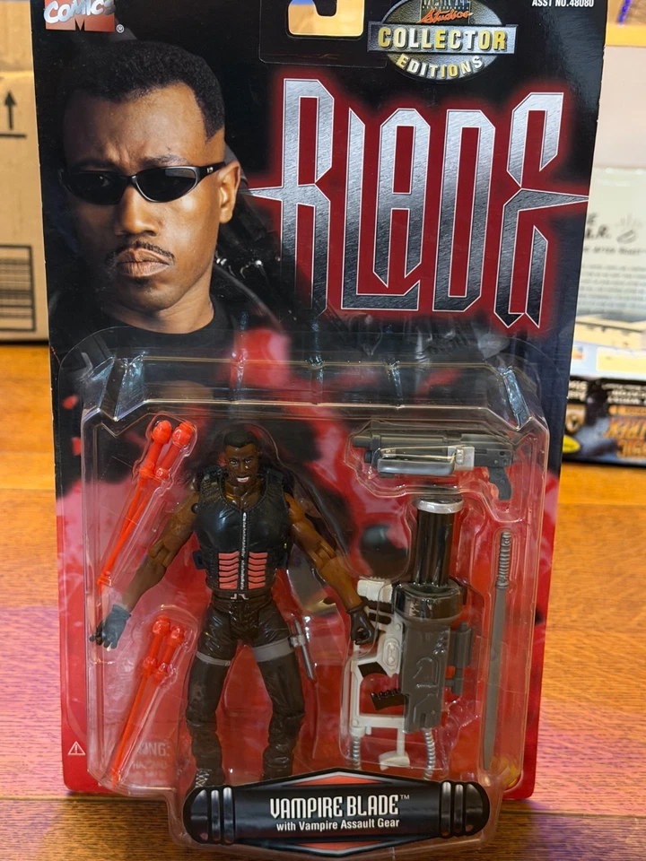 Hoja con Armas Antivampiro Edición Coleccionista 48081 Marvel Toy Biz 1997 Foto 1 de 4