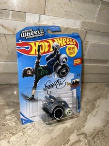 Hot Wheels HW 2017 silla con ruedas tarjeta arrugada - Imagen 1 de 5