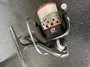 Shakespeare Ugly Stik GX235 Spinning Reel 6/240 8/200 10/175 5.2:1 Bulk - Picture 1 of 7
