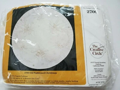 Creative Circle, 2700, "Old Fashioned Christmas" tree skirt, table cover, sealed - Image 1 of 3