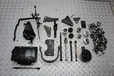 Honda Shadow Spirit 750 VT750C2 2008 marco pernos de montaje accesorios soportes bocina Foto 1 de 4