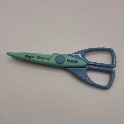 Provo Craft Paper Shapers Pinking Shears Choice Scrapbooking Crafting  - Image 1 of 3