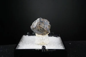 Sphene / Lake Clear, Canada / Rare Thumbnail Mineral Specimen - Bild 1 von 3